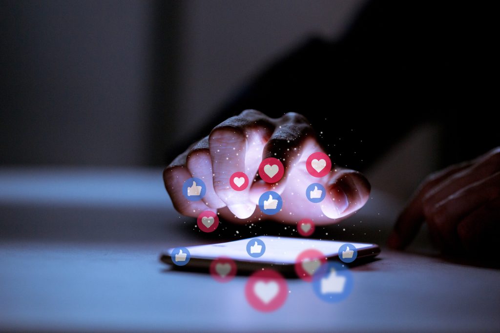 crise nas redes sociais
